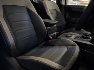 Volkswagen Amarok 3.0TDI V6 double cab Aventura 4Motion - Image 9