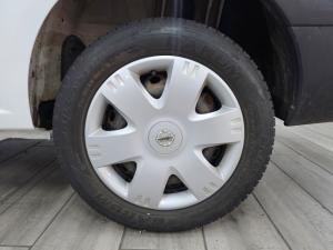 Nissan NP200 1.6i safety pack (aircon) - Image 4