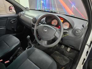 Nissan NP200 1.6i safety pack (aircon) - Image 5