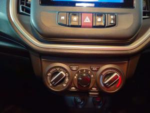 Toyota Vitz 1.0 XR auto - Image 17