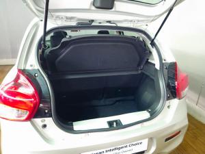 Toyota Vitz 1.0 XR auto - Image 9