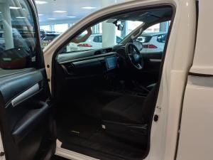 Toyota Hilux 2.4GD-6 single cab Raider auto - Image 7