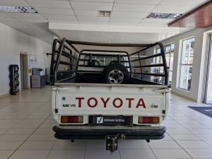 Toyota Land Cruiser 79 4.5D-4D LX V8 single cab - Image 5