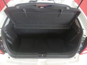 Toyota Starlet 1.4 XR auto - Image 12