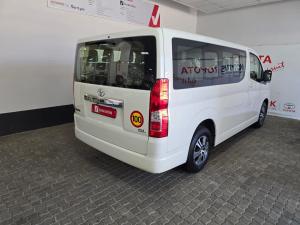 Toyota Quantum 2.8 LWB bus 11-seater GL - Image 2