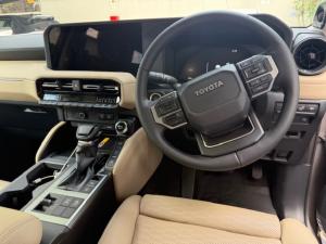 Toyota Prado VX-L 2.8GD automatic - Image 8