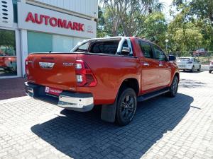 Toyota Hilux 2.8 GD-6 Raider 4X4 automaticD/C - Image 2