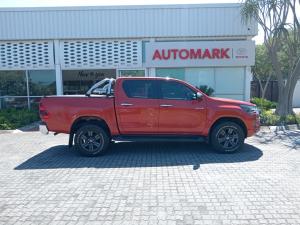 Toyota Hilux 2.8 GD-6 Raider 4X4 automaticD/C - Image 3