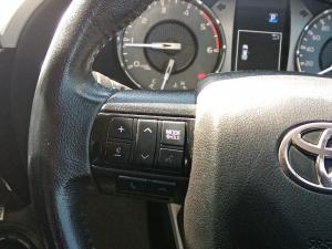 Toyota Hilux 2.8 GD-6 Raider 4X4 automaticD/C - Image 9