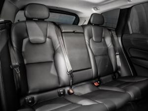 Volvo XC60 B6 AWD Ultimate Dark - Image 22