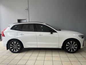 Volvo XC60 B6 AWD Ultimate Dark - Image 2