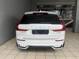 Volvo XC60 B6 AWD Ultimate Dark - Image 5