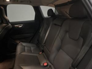 Volvo XC60 B6 AWD Ultimate Dark - Image 6