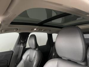 Volvo XC60 B6 AWD Ultimate Dark - Image 9