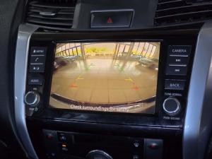 Nissan Navara 2.5DDTi double cab SE Plus auto - Image 12