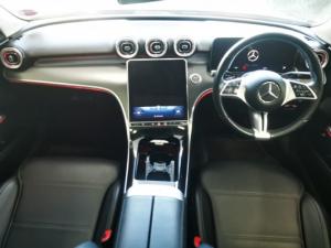 Mercedes-Benz C-Class C220d Avantgarde - Image 4
