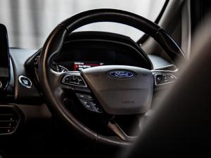 Ford EcoSport 1.0T Titanium auto - Image 10