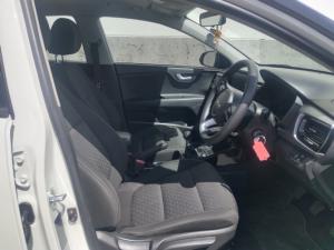 Kia Rio hatch 1.2 LS - Image 8