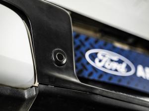 Nissan Navara 2.5DDTi double cab LE Plus - Image 15