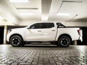 Nissan Navara 2.5DDTi double cab LE Plus - Image 2