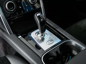 Land Rover Discovery Sport D200 - Image 14