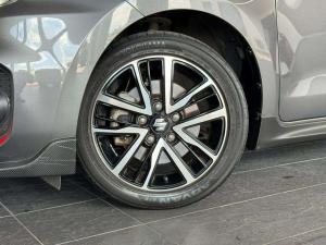 Suzuki Swift 1.4T Sport auto - Image 3