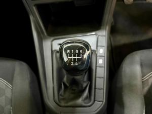 Volkswagen Polo sedan 1.6 Life - Image 14