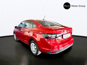 Volkswagen Polo sedan 1.6 Life - Image 2