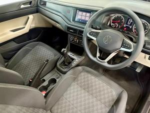 Volkswagen Polo sedan 1.6 Life - Image 3
