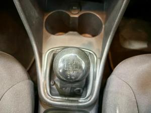 Volkswagen Polo sedan 1.4 Trendline - Image 10