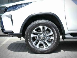 Toyota Fortuner 2.4GD-6 auto - Image 4