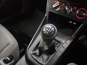 Volkswagen Polo hatch 1.0TSI Trendline - Image 8