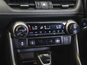 Toyota RAV4 2.5 VX AWD - Image 8