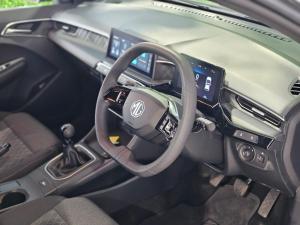 MG MG3 1.5 Comfort manual - Image 9