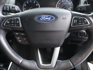 Ford EcoSport 1.0T Titanium auto - Image 16