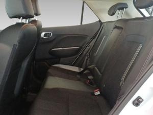 Hyundai Venue 1.0T Fluid auto - Image 15