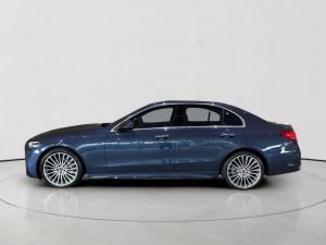 Mercedes-Benz C-Class C200 Avantgarde - Image 4