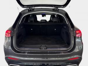 Mercedes-Benz GLC GLC300d 4Matic Avantgarde - Image 9