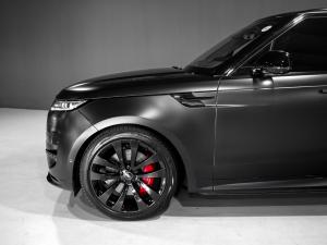 Land Rover Range Rover Sport P530 First Edition - Image 17