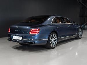 Bentley Flying Spur W12 Mulliner - Image 13