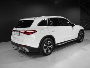 Mercedes-Benz GLC GLC300 4Matic Avantgarde - Image 13