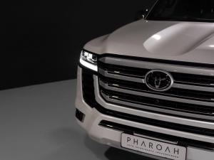 Toyota Land Cruiser 300 3.3D ZX - Image 15