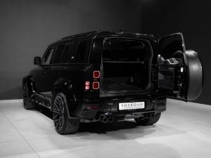 Land Rover Defender 110 D300 X-Dynamic SE - Image 9