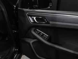 Porsche Macan Macan - Image 17