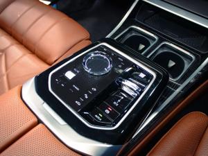 BMW 7 Series 740d xDrive M Sport - Image 9