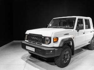 Toyota Land Cruiser 79 2.8GD-6 double cab - Image 11