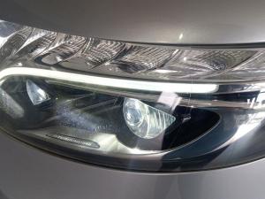 Mercedes-Benz V-Class V250d Avantgarde AMG Line - Image 4