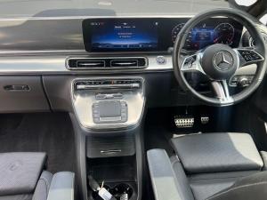 Mercedes-Benz V-Class V300d Exclusive - Image 13
