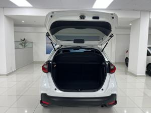 Honda Fit 1.5 Hybrid e.HEV - Image 8