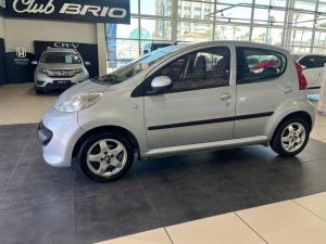 Peugeot 107 1.0 Trendy - Image 1